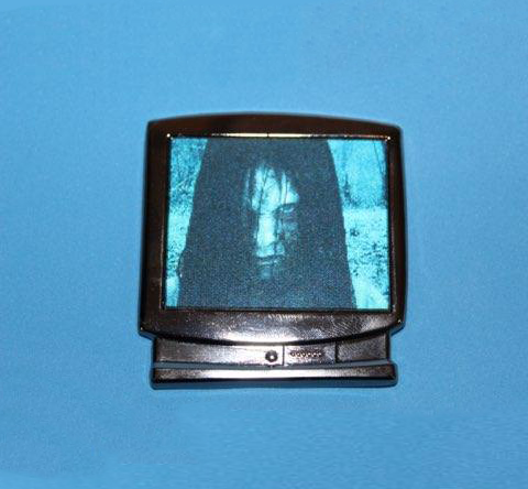 Samara TV lenticular pin